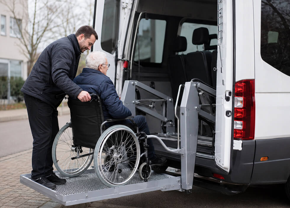 Rollstuhllift Am Kleinbus
